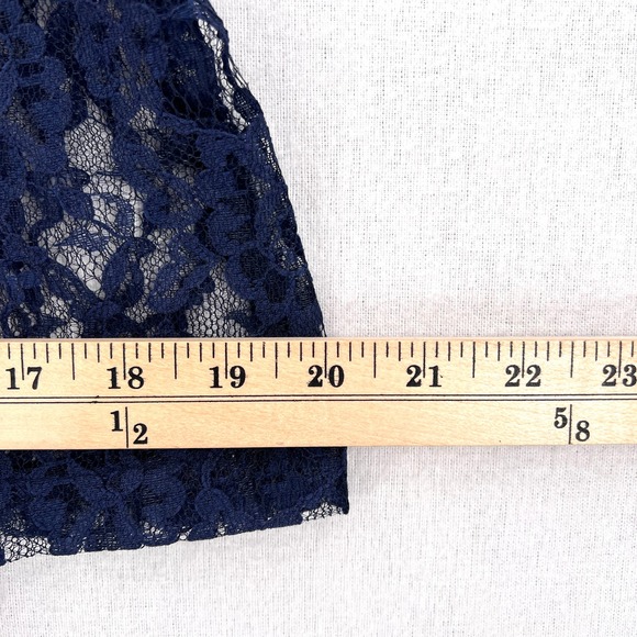 VINTAGE VICTORIAS SECRET Gold Label Lace Top Women Medium Navy Blue Short Sleeve - Picture 11 of 12